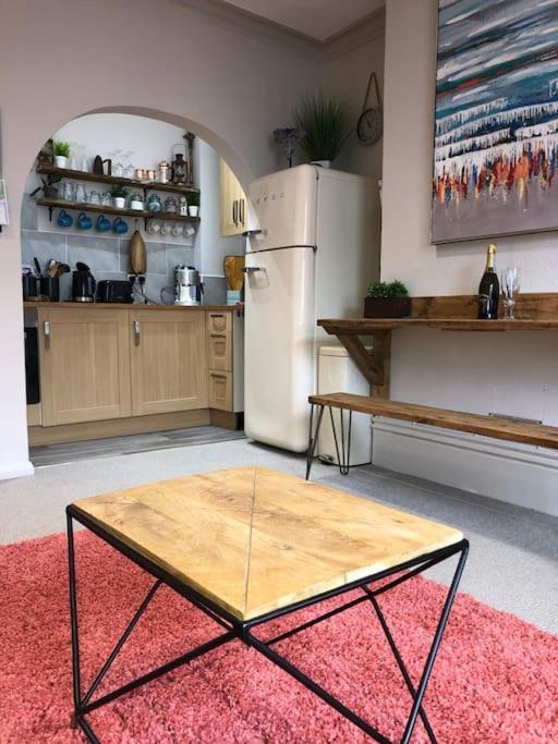 Charming, Bright, Hilltop Apartment. Hastings Eksteriør billede